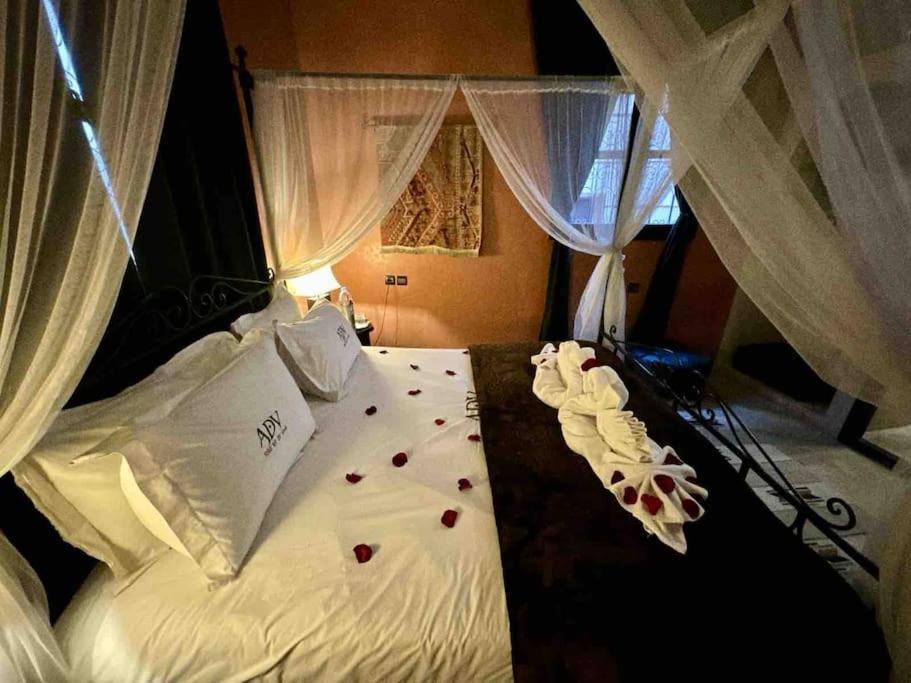 Riad Art De Vivre Avec Jacuzzi Маракеш Екстериор снимка